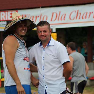 Grali w szczytnym celu