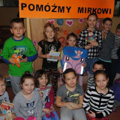 W akcję pomocy dla Mirka włączyły się dzieci i nauczyciele z SP w Wędrzynie