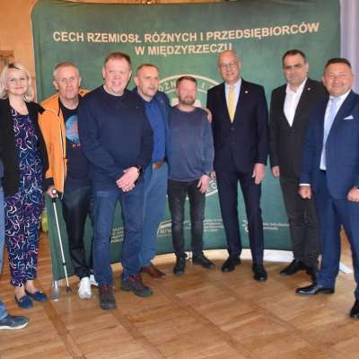 Marszałek Marcin Jabłoński spotkał się z Cechem