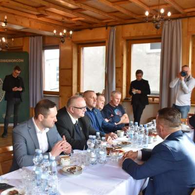 Marszałek Marcin Jabłoński spotkał się z Cechem